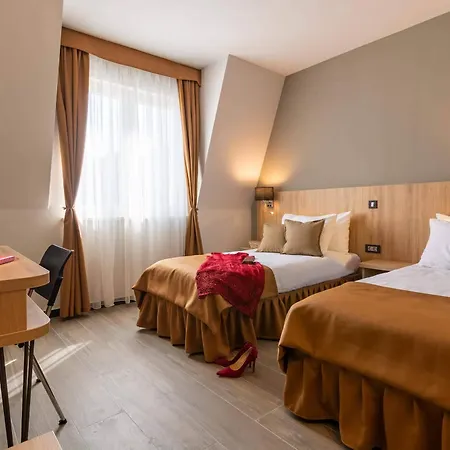 Hotel Resurs 4*