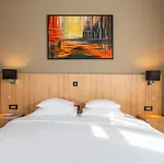 Resurs Hotel 4*