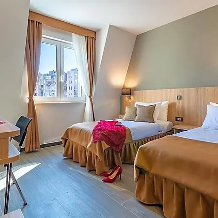 Resurs Hotel 4*